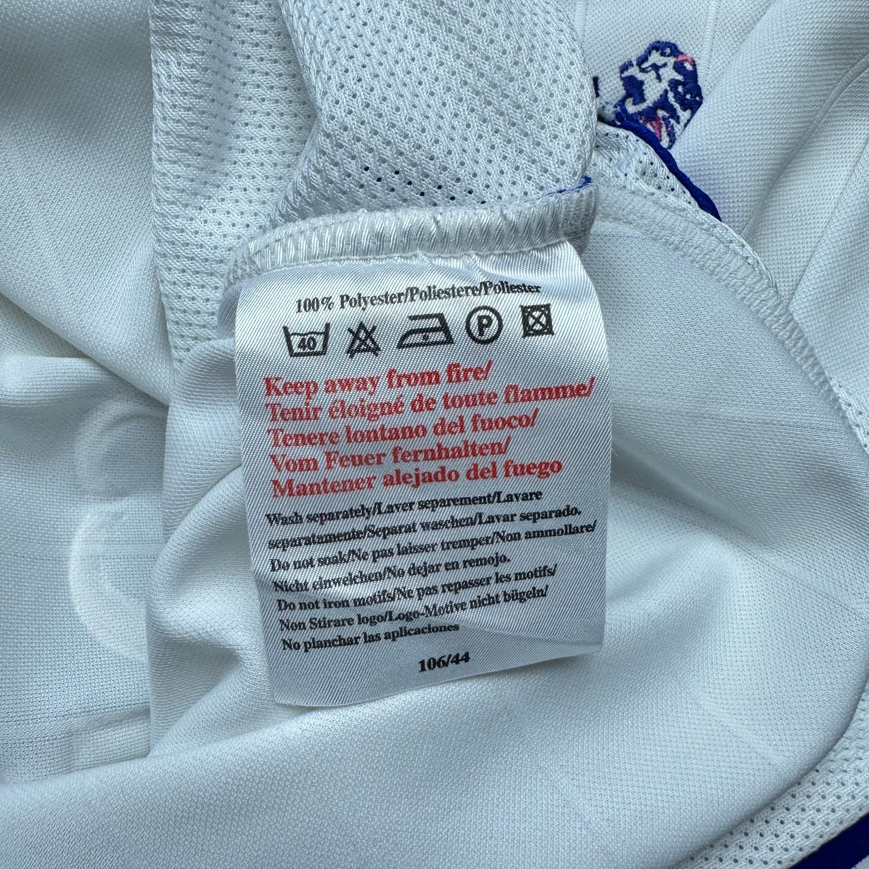 Chelsea 2001-03 Away L/S Shirt (L) Zola #25